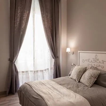 Isabel 4*