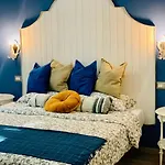 Isabel Guest house 4*