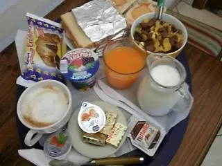 Isabel Konukevi Roma