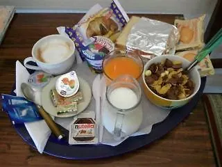 Isabel Konukevi Roma