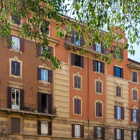 Isabel Konukevi Roma